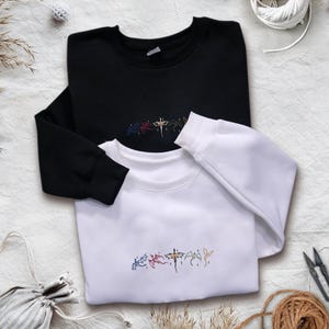 Fourth Wing Embroidered Sweatshirt Custom Basgiath War College Dragon Rider Violet Sorrengail Rebecca Yorros Xaden Riorson Fantasy Reader