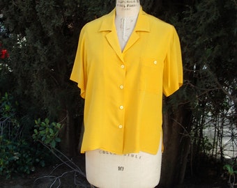 Golden Yellow "Anne Klein II " Silk Campshirt Short Sleeves Size 10 Item #816  Blouses