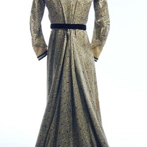 Original Victorian.Sage Color Silk Satin with Polka Dot Print 2Pc. Dress/Gown size 8 item 106, Victorians image 5