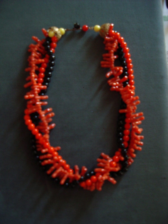 Summer Necklace Real Coral / Orange & Black Bead T