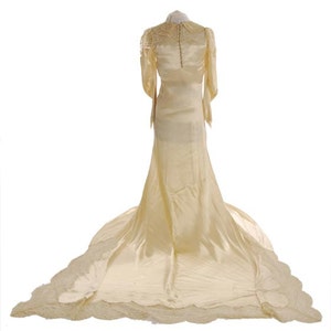 Original 1940s Wedding Gown Cream Silk Satin Gown, Lace Yoke and Collar Size 4 Item 420 Wedding Apparel image 3