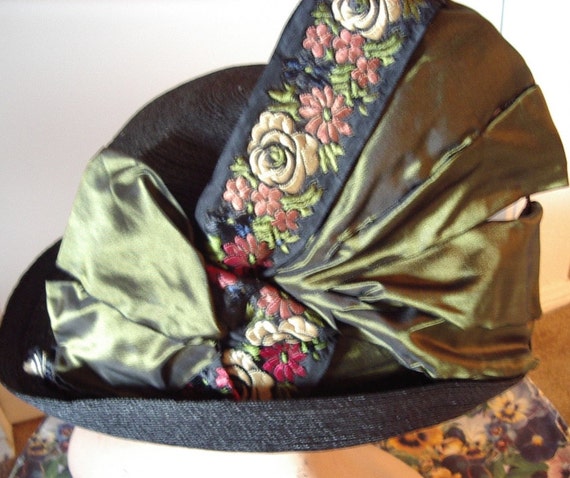 Original Edwardian Straw Bonnet Silk & Tapestry R… - image 2