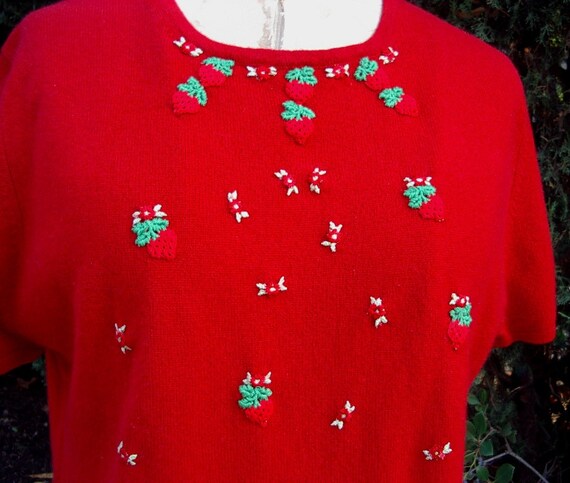 Valentine Cashmere Sweater Strawberry Hand Decorat