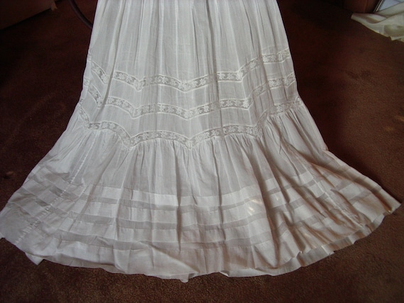 Victorian 1880/1890's Restored White Batiste Wedd… - image 4