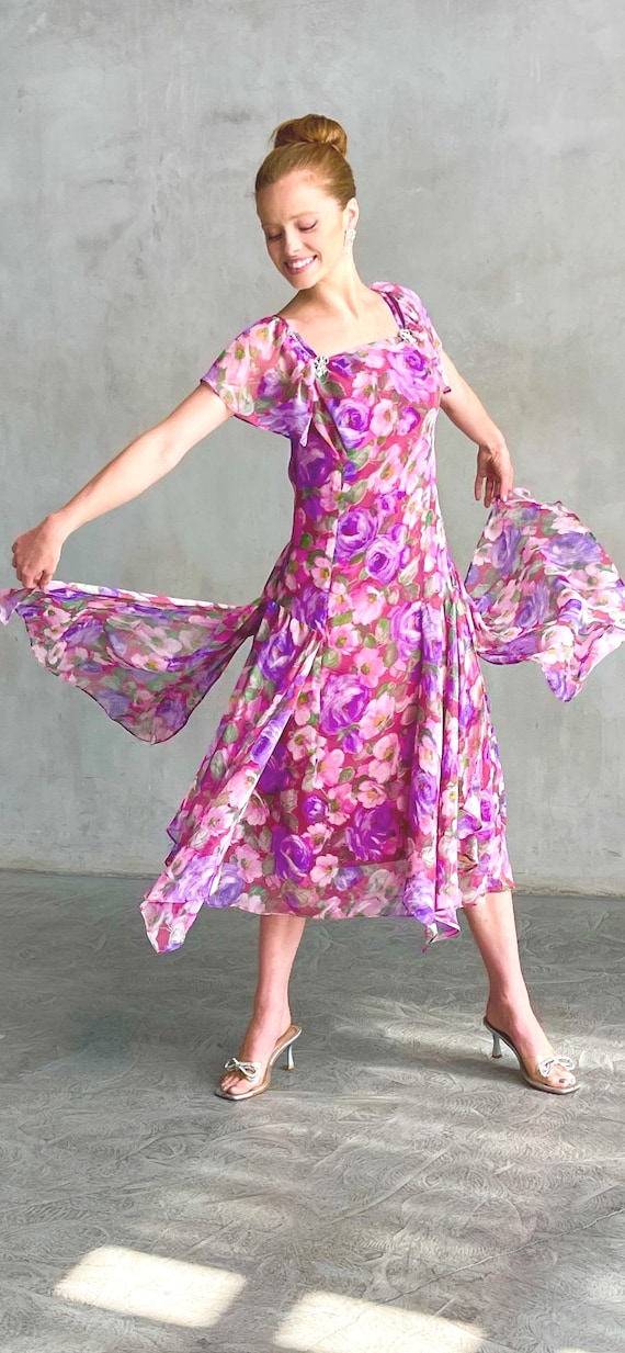 flowing party dresses backless flowing dress a cinched waist perfect family