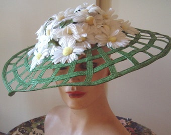 Hand Woven Straw Braid Hat Green Lattice See Thru Brim / White Daisey Crown 1940s Style  Item #740  Hats