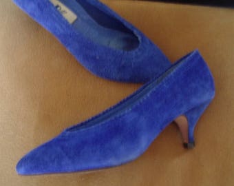 Royal Blue Suede "Louis" Mid-Heel Pumps Like- New  Size 7B  Item #54  Shoes