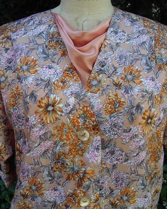 Dressy Casual  Floral Silk Jacket/ Pant to Match … - image 6