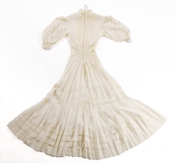 Victorian 1880/1890's Restored White Batiste Wedd… - image 6