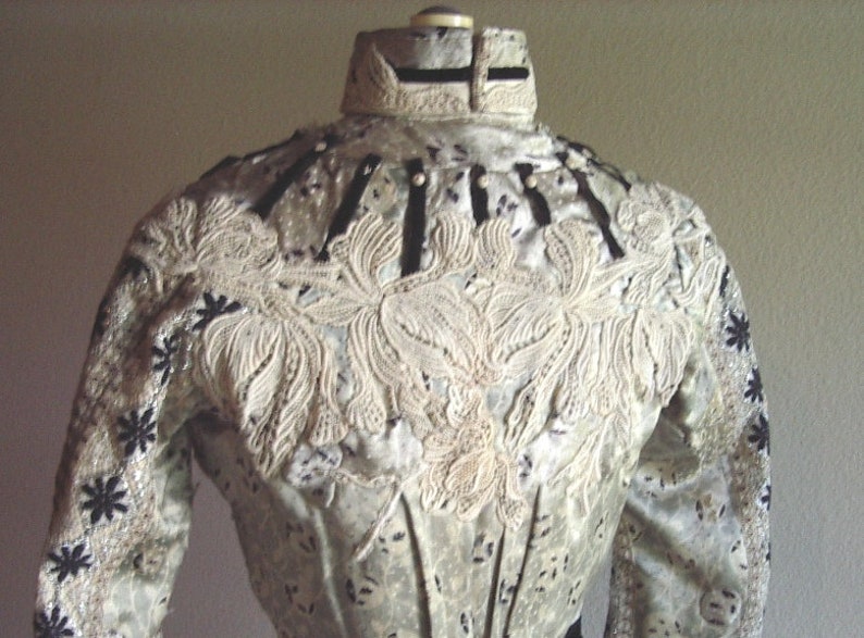 Original Victorian.Sage Color Silk Satin with Polka Dot Print 2Pc. Dress/Gown size 8 item 106, Victorians image 7