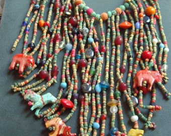 HOT! Safari Theme Wooden Bead Fringe Bib Neclace with Animal Drops Item #981 Summer Jewelry