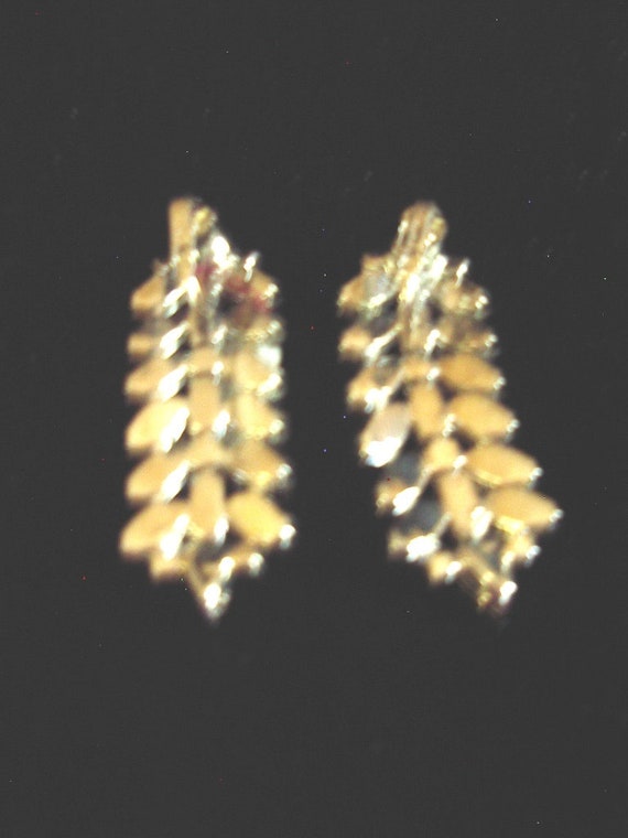 1950s WEISS Rhinestone Drop Earrings Sparkly Marq… - image 5