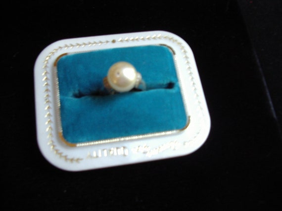 Pearl/ Rhinestone Cocktail Ring Duo Copies of Rea… - image 6