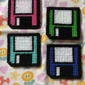 FREE notepad with every purchase. Handmade retro floppy disk magnets in plastic canvas – 90s vintage magnetic decoration