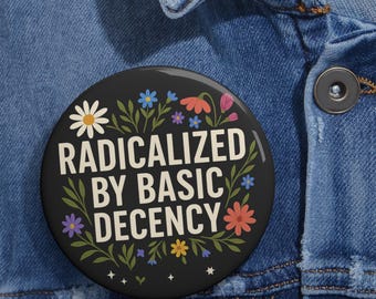 Bloemenspeld activist: geradicaliseerd door fatsoen - accessoire voor sociale rechtvaardigheid