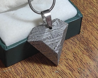 20g ムオニオナルスタ隕石ペンダントネックレス、天然隕石ペンダント