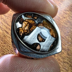 BAGUE de météorite en pallasite, MÉTÉORITE de qualité supérieure en argent 925, nouvelle météorite faite main en provenance de Russie Seymchan