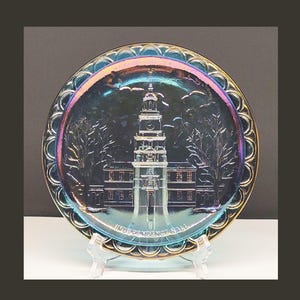 Vintage Independence Hall Blue Carnival Glass from Indiana Glass, Collectors Plate