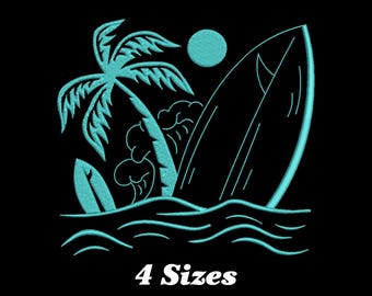 Puede incluir: Un diseño de bordado azul turquesa de una tabla de surf, una palmera y olas del océano. El diseño incluye el texto "4 tamaños".