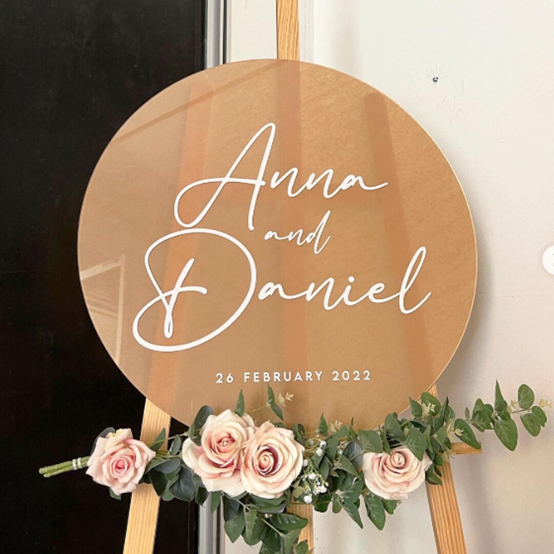 Round Acrylic Reception Entrance Sign, Personalized Couple Names ...