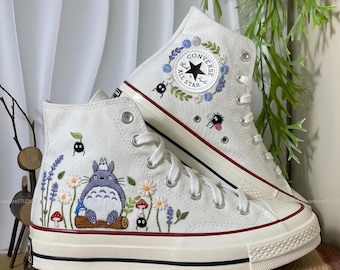 Zeichentrickfigur Gestickte Sneakers ,Neig.hor Gestickte Sneakers, Blumen Sneakers, Stickerei Sneakers Chibi, Charakter Anime Custom