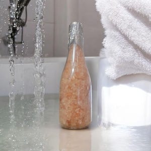 Strawberry Champagne Bath Salts I Pink Sparkling Bath Soak I Relaxing Bath Gift I Sweet Fruity Scent I Luxury Self- Care I Sudsy Bakery