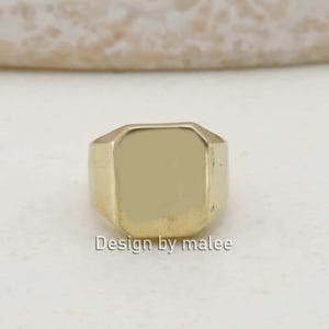 Bold Signet Ring, Brass Signet Ring, Vintage Style Ring, Handmade Men&#39;s Ring, Gold Plated Statement Ring, Classic Minimalist Jewelry,