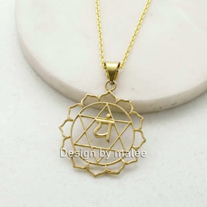 Gold Anahata Chakra Pendant, Heart Chakra Necklace, Sacred Geometry Jewelry, Yoga Meditation Pendant, Spiritual Healing Necklace