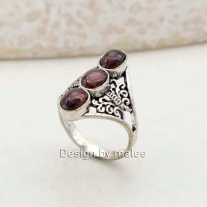 Silver Boho Ring with Red Gemstones , Vintage Triple Stone Statement Ring, Handmade Ring, Gift for her, filigree ring, Triple stone GIFT