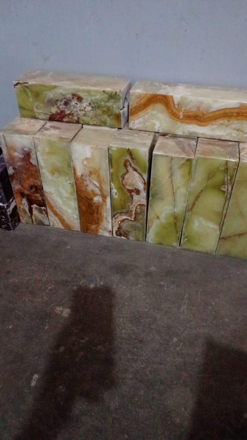 Lámpara de mesa cúbica de mármol ónix / Lámpara de mesa de piedra hecha a mano imagen 11