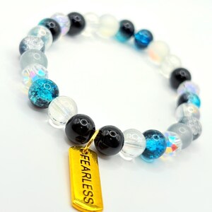 Pulseira de Presente para Saúde Mental – Pulseira de Contas Pretas, Azuis e Iridescentes com Detalhes Dourados | Dope Jewelry Co. | Pulseira Elástica Empoderadora