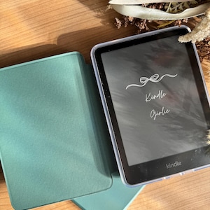 Forest Green Magnetic Kindle Case: Detachable Flip Cover + 2 Free Inserts