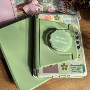 Matcha green Magnetic Detachable Flip Case for Kindle + 2 Free Inserts Included Magsafe Kindle case Colorsoft Basic Paperwhite