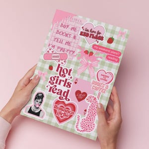 Gingham Coquette Aardbei Kindle-inzetstukken | Cadeau voor booktoker | Direct downloaden | Kindle-inzetstuk voor doorzichtige hoes, Kindle Colorsoft en meer