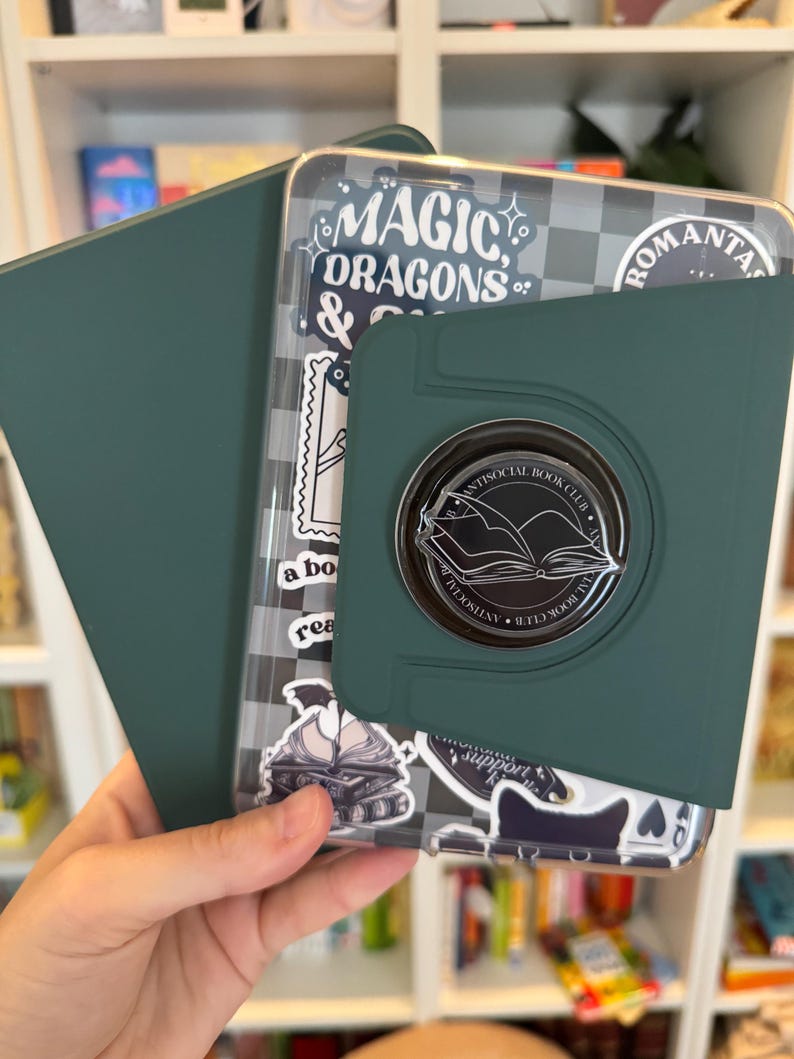 Forest Green Magnetic Kindle Case: Detachable Flip Cover + 2 Free Inserts
