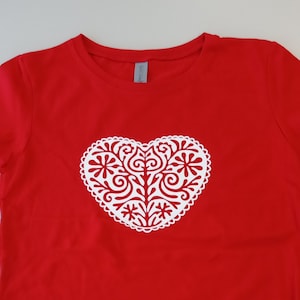 Youth Hungarian Heart Tulip Tshirt, Gingerbread Motif, Mezeskalacs Polo, Gift Item