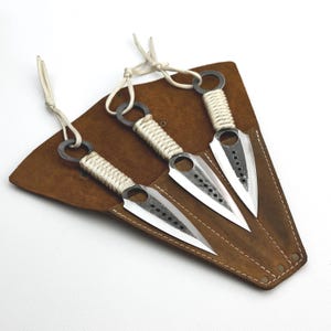 Throwing Knife Set 3-Pcs – Hand-Forged Carbon Steel, Paracord-Wrapped Handle, Precision Balanced for Outdoor Throwing, Leather Case Included