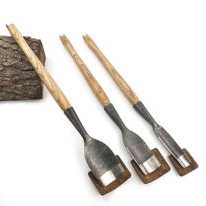 Rounded Timber Chisels – Hand-Forged Woodworking Tools, Carbon Steel Blade, Ash Wood Handle, Sculpting & Shaping Chisels with Leather Sheath