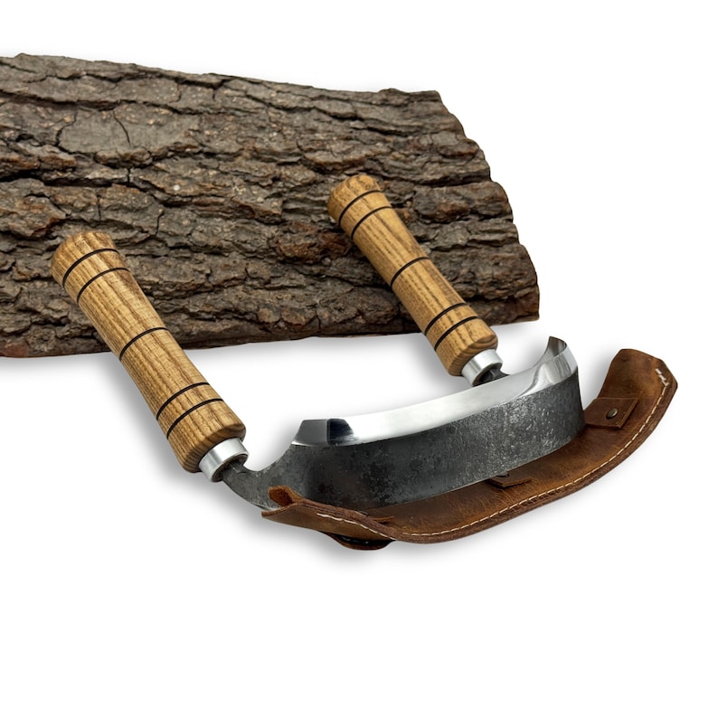 Stor inshave-kniv – handsmidet blad i kolstål, handtag i ask, läderslida, slipad böjd dragkniv för träbearbetning och stolstillverkning. bild 7