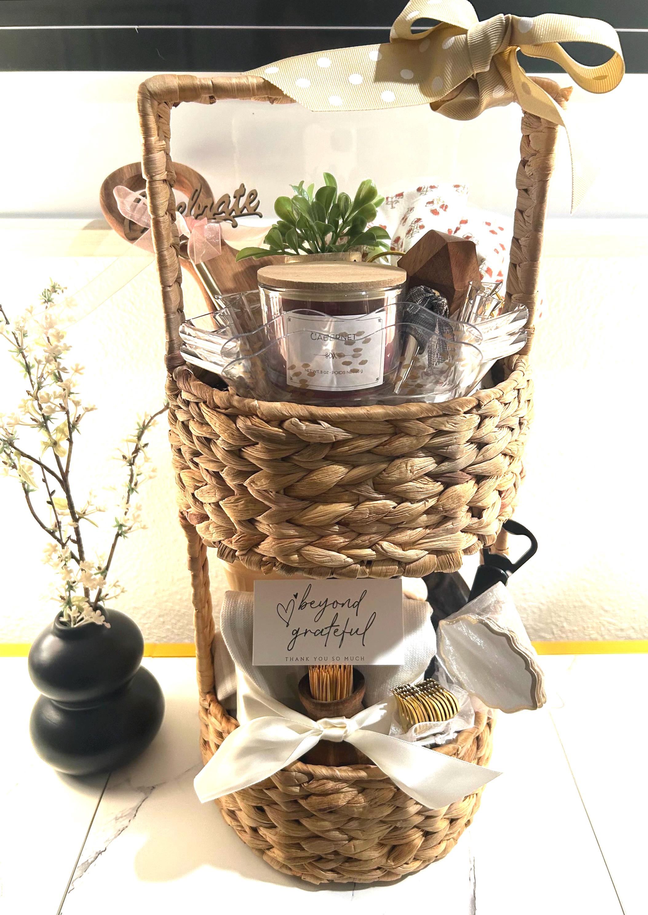 What to Put in a Kitchen Themed Gift Basket: Must-Have Essentials