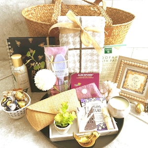 Spa Gift Basket, Gift Basket for Women, Spa Bath Gift, Self Care Gift, Wellness Gift Basket, Anniversary Gift, Wellness Gift, Bath Gift Set