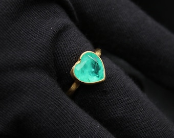 Heart Shaped Emerald Ring In 925 Sterling Silver, Handmade Green Gemstone Ring For Women, Unique Mother's Day Gift For Her Jewelry