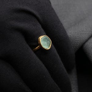 Raw Emerald Ring in 925 Sterling Silver, Han,dmade Green Gemstone Ring ...