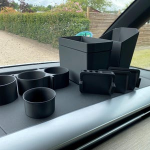 VW ID.Buzz 3D-utskriven konsol och facktillbehör - Buzz Box-avdelare, mugghållare, pengaförvaring, korthållare, papperskorg, dold låda