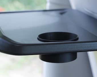ID. Buzz bekerhouder-inzetstuk compatibel met ID. Buzz achterplateau – Drankstabilisator voor de achterbank - Sluit perfect aan, voorkomt morsen - Blikjeshouder 3D-geprint