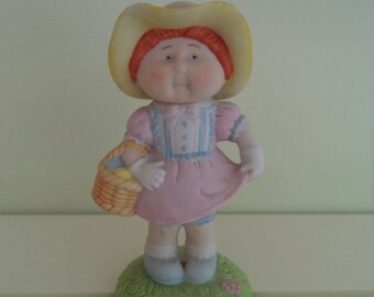 Cabbage Patch Kids vintage figurine, In Your Easter Bonnet, 1985