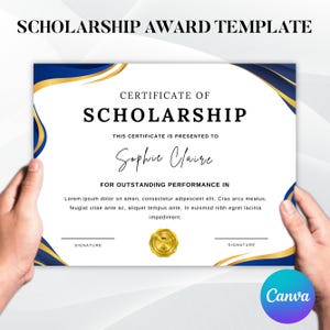 以下が含まれることがあります： 上部に「SCHOLARSHIP AWARD TEMPLATE」というテキストが入った証明書のテンプレート。証明書は、青と金のアクセントが付いた白い背景です。「CERTIFICATE OF SCHOLARSHIP」というテキストが大きく表示され、受取人の名前と詳細も表示されています。