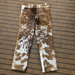 Cowhide Leather Pants: Men&#39;s Western Rodeo Style Hair-on-Hide Trousers