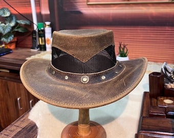 Chapeau rabattable marron Minnetonka le cuir véritable taille L