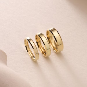 14K Yellow Gold Beveled Wedding Band - Polished Beveled Edge Band Rings - 3mm, 4mm, 5mm Bevelled Wedding Rings - Solid Gold Comfort Fit Band